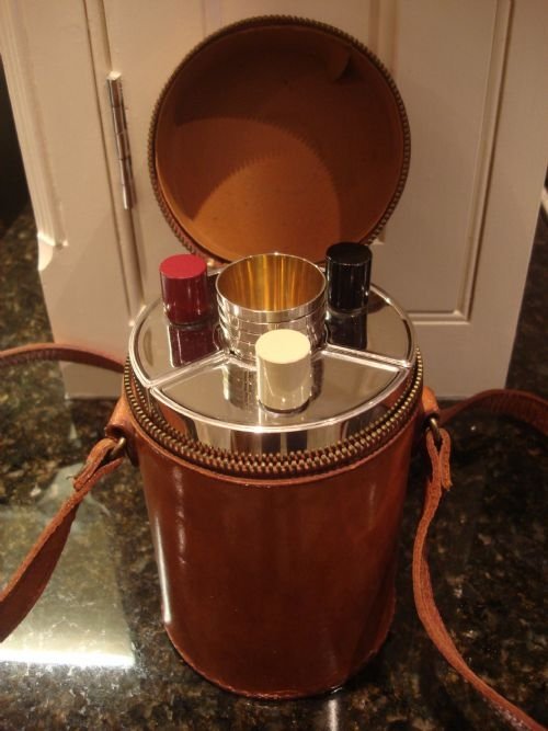 early 20th century wonderful large travelling drinks set of flasks and beakers within fitted leather carrying case