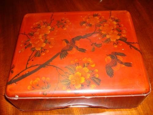 1930's bakelite mah jong set in hand painted lacquered box